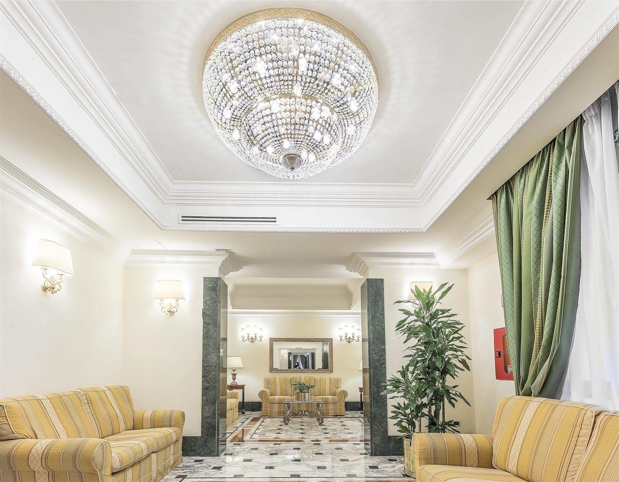 Raeli Hotel Regio Rom Exterior foto