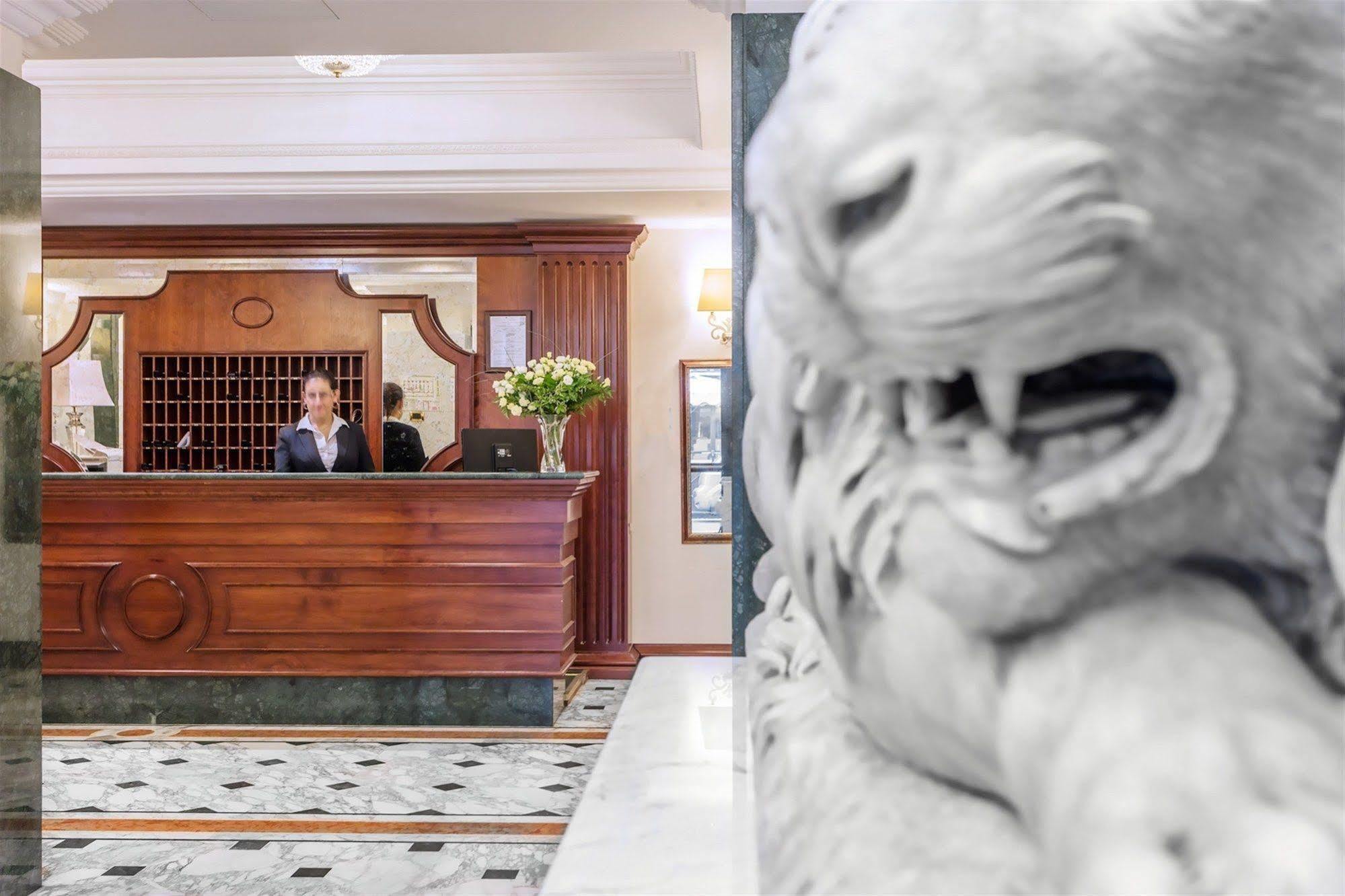 Raeli Hotel Regio Rom Exterior foto