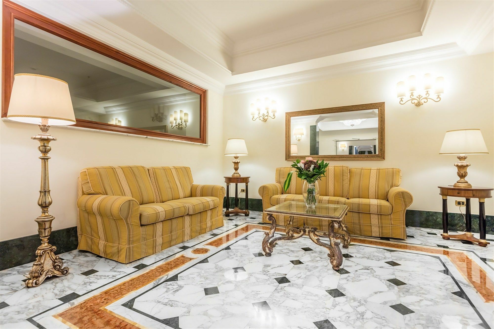 Raeli Hotel Regio Rom Exterior foto