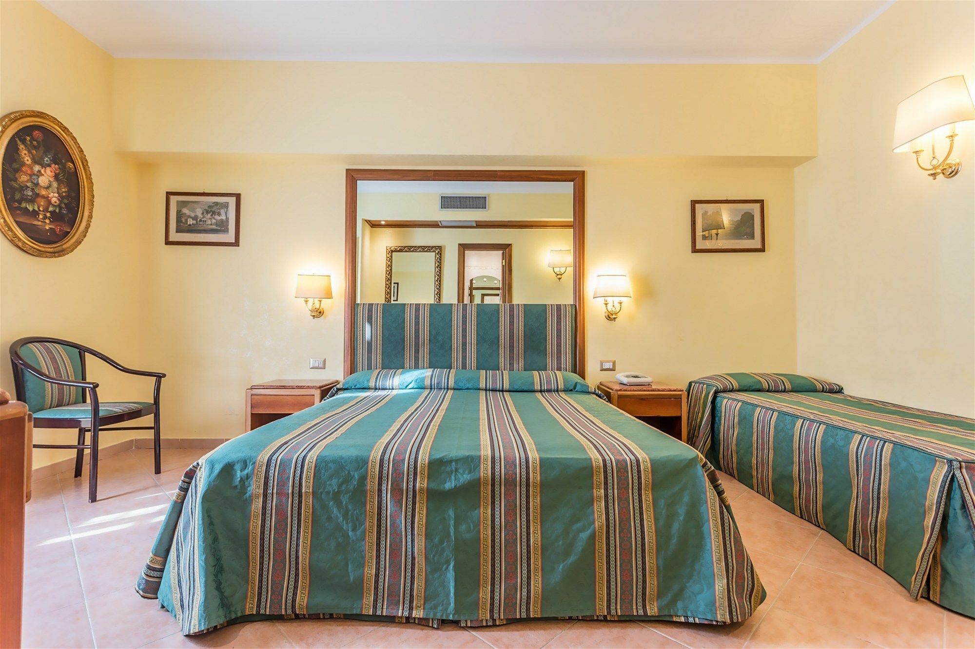 Raeli Hotel Regio Rom Exterior foto